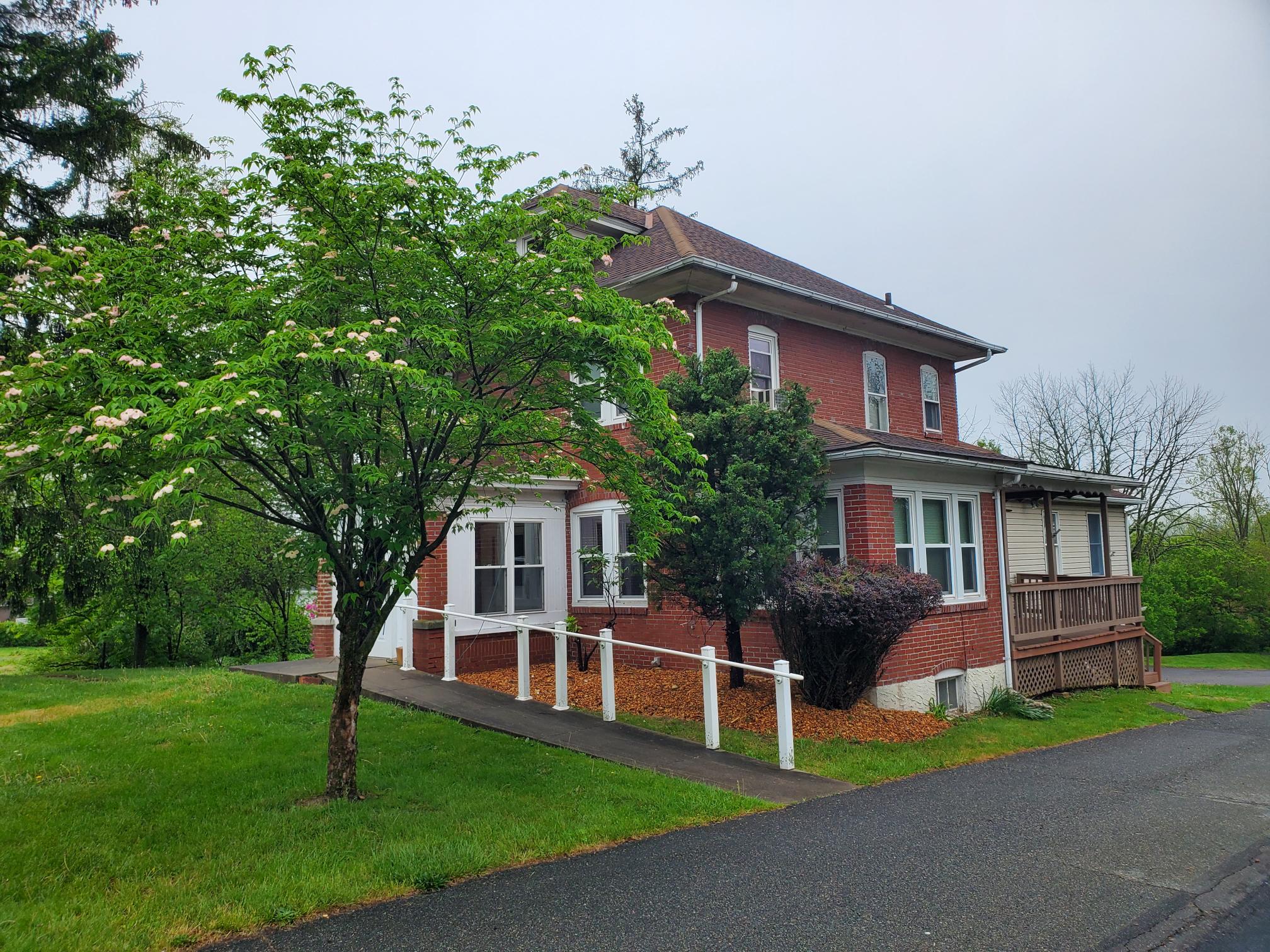 2871 East High Street